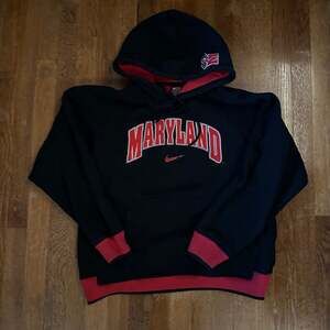 Vintage Nike University of Maryland Terrapins Center Swoosh Hoodie